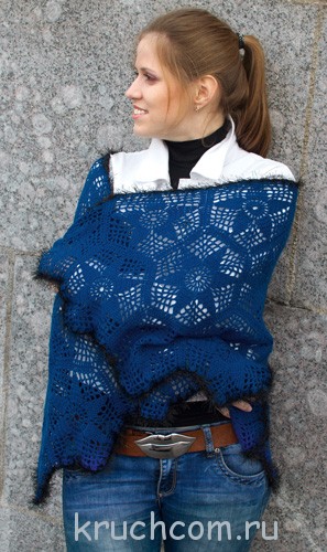 Capa crochet azul oscuro